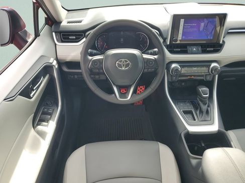 Used 2025 Toyota RAV4 XLE Premium FWD image 12
