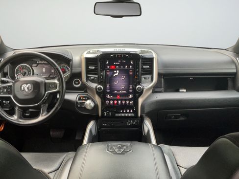 Used 2019 RAM 1500 Laramie AWD/4WD image 12