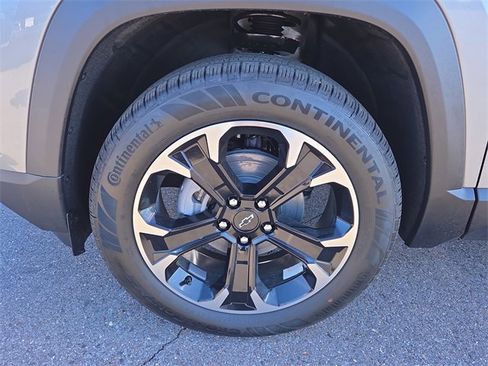 New 2026 Chevrolet Equinox LT w/ Convenience Package II image 9