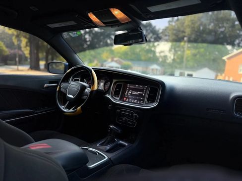 Used 2020 Dodge Charger Scat Pack RWD image 12