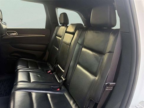 Used 2019 Jeep Grand Cherokee Limited w/ Luxury Group II AWD/4WD image 19