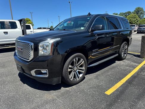 Used 2015 GMC Yukon Denali w/ Open Road Package AWD/4WD image 6