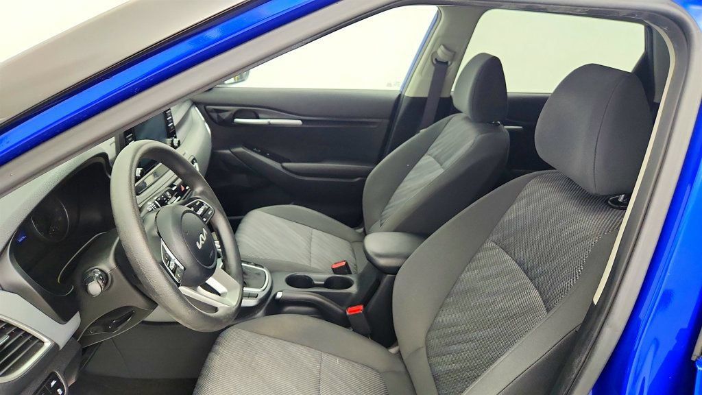 Used 2023 Kia Seltos LX AWD/4WD image 18