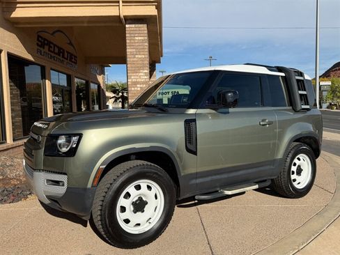 Used 2022 Land Rover Defender 90 image 8