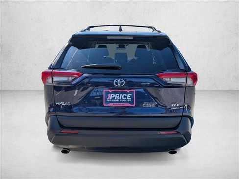 Used 2024 Toyota RAV4 XLE Premium image 7