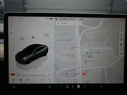 Used 2023 Tesla Model 3 Standard Range RWD image 11