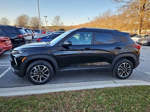 Used 2025 Chevrolet TrailBlazer LT image 5