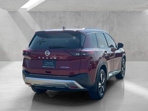 Used 2021 Nissan Rogue Platinum image 5