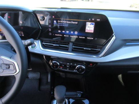 New 2026 Chevrolet Trax LT w/ LT Convenience Package image 21