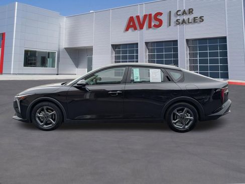 Used 2025 Kia K4 FWD image 2