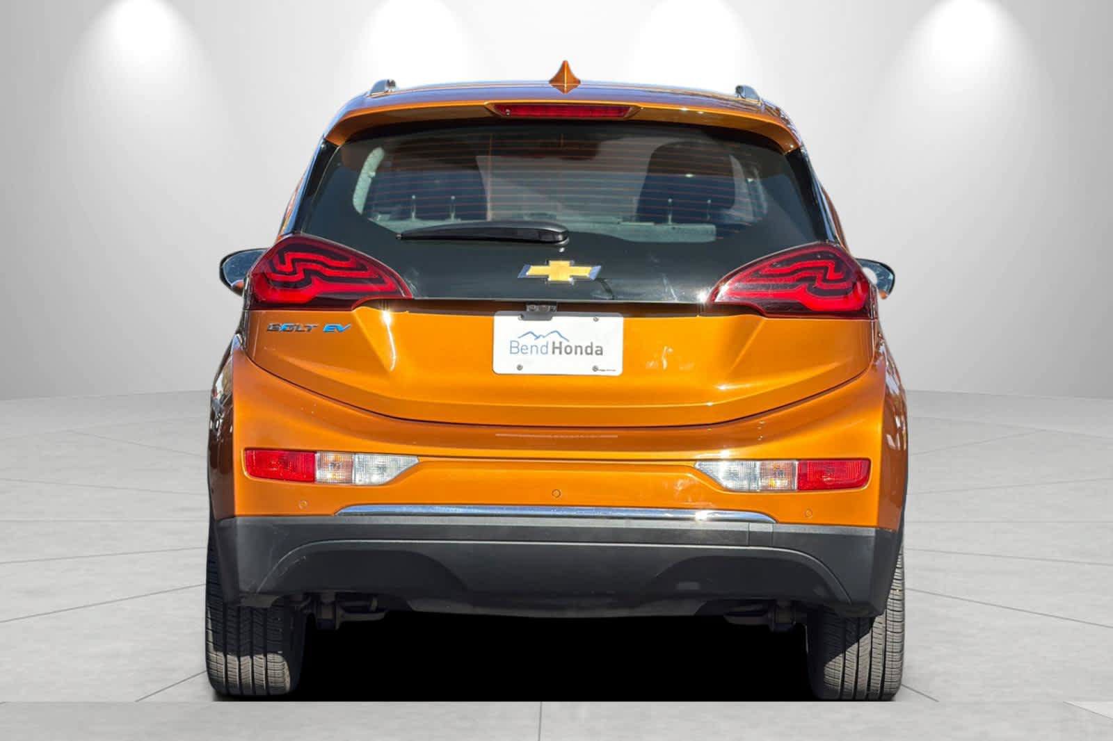 Used 2018 Chevrolet Bolt Premier w/ Driver Confidence II Package FWD image 7