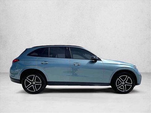 Used 2026 Mercedes-Benz GLC 300 image 5