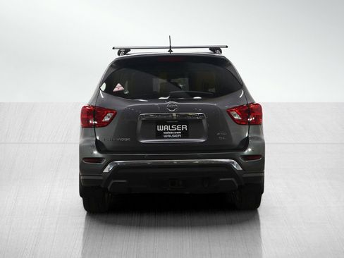 Used 2018 Nissan Pathfinder SL w/ SL Premium Package image 4