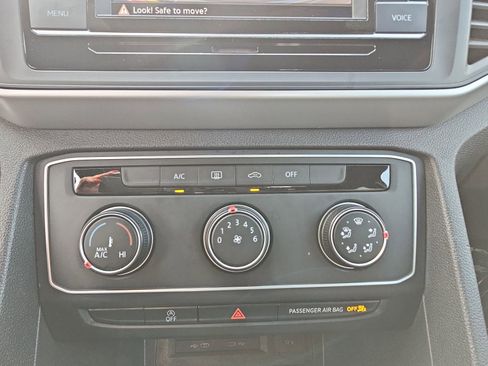 Used 2021 Volkswagen Atlas Cross Sport S image 22