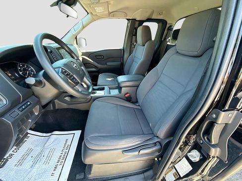 Used 2022 Nissan Frontier S RWD image 21
