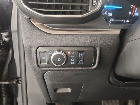 Used 2022 Ford Explorer Limited w/ Equipment Group 301A image 31