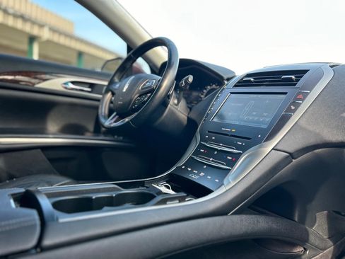 Used 2015 Lincoln MKZ w/ Equipment Group 102A Reserve FWD image 21