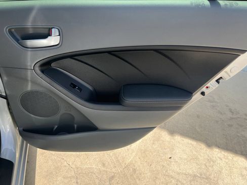 Used 2018 Kia Forte LX FWD image 15