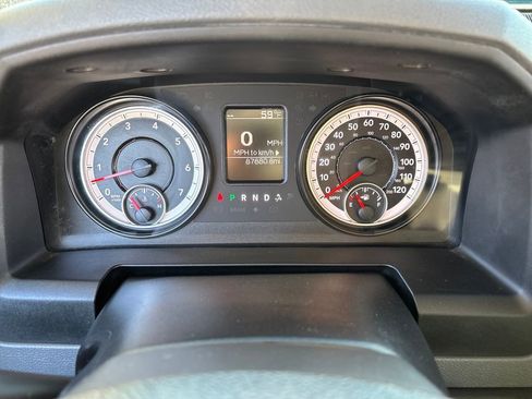 Used 2015 RAM 1500 Express image 22