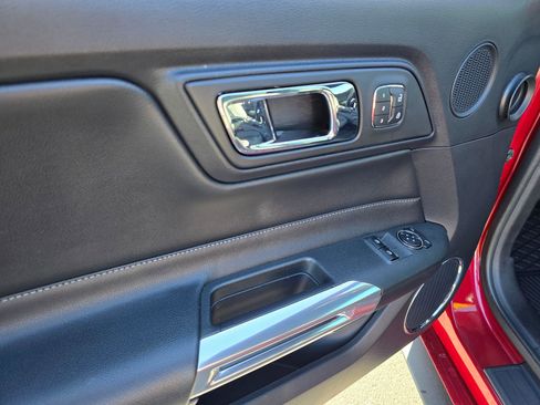 Used 2016 Ford Mustang Premium w/ Ecoboost Performance Package image 18