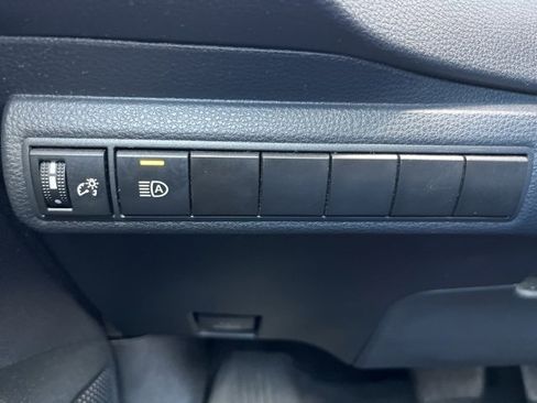 Used 2024 Toyota Corolla LE image 21