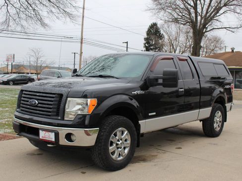 Used 2012 Ford F150 XLT w/ XLT Chrome Pkg image 5