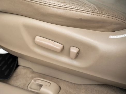Used 2004 Toyota Sienna XLE FWD image 18