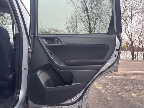 Used 2014 Subaru Forester 2.5i Premium w/ All-Weather Package image 33