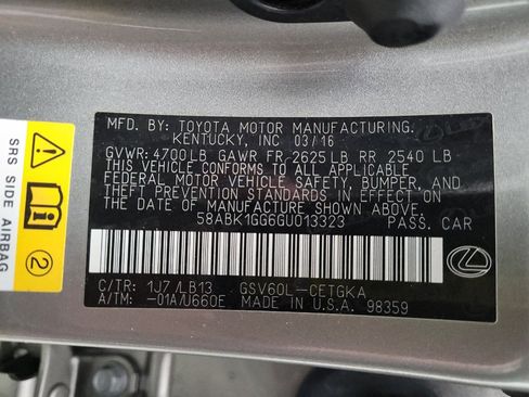 Used 2016 Lexus ES 350 w/ Luxury Package w/Wood Trim FWD image 33