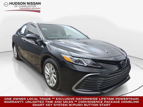 Used 2024 Toyota Camry LE w/ Convenience Package FWD image 1