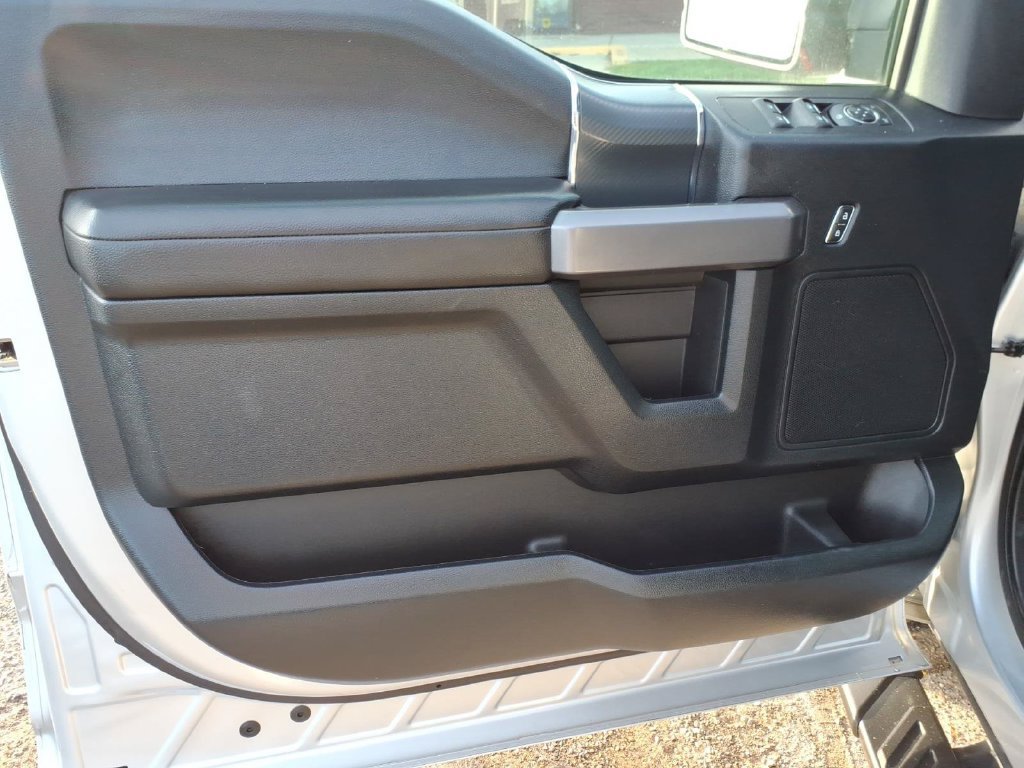 Used 2019 Ford F150 XLT w/ Equipment Group 302A Luxury AWD/4WD image 13
