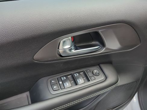New 2026 Chrysler Voyager LX FWD image 35