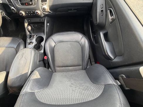 Used 2011 Hyundai Tucson GLS AWD/4WD image 32
