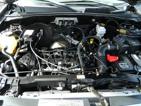 Used 2008 Ford Escape XLS FWD image 21