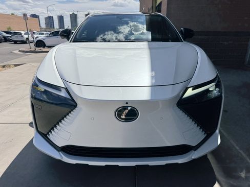 Used 2023 Lexus RZ 450e Premium image 10