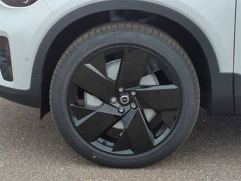 New 2026 Volvo XC40 B5 Ultra w/ Protection Package Premier image 13