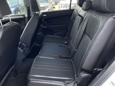Used 2023 Volkswagen Tiguan SE FWD image 26
