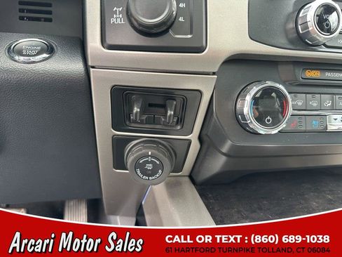 Used 2022 Ford F250 Lariat w/ Lariat Ultimate Package AWD/4WD image 28