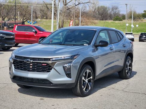 New 2026 Chevrolet Trax RS image 3