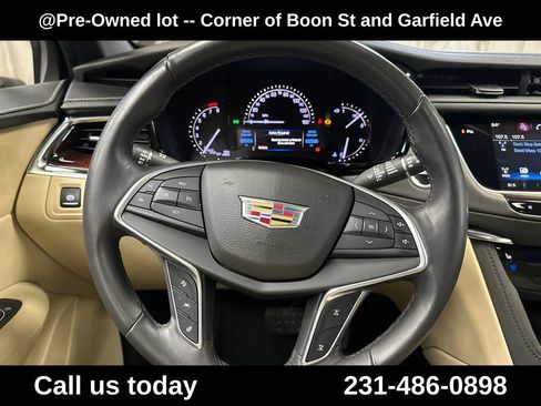 Used 2017 Cadillac XT5 Premium Luxury AWD/4WD image 20