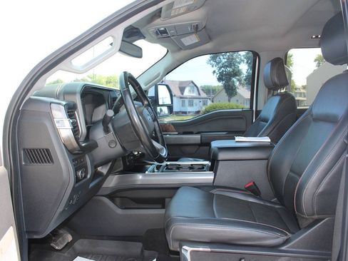 Used 2023 Ford F350 Lariat w/ Sport Appearance Package AWD/4WD image 9