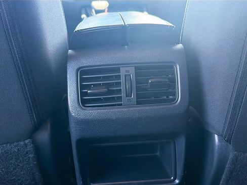 Used 2023 Nissan Rogue S FWD image 23