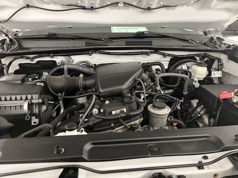 Used 2020 Toyota Tacoma SR image 12