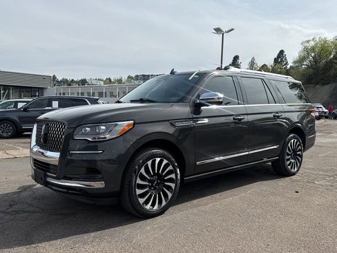 Used 2024 Lincoln Navigator L Black Label image 3