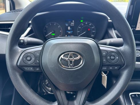 Used 2024 Toyota Corolla LE FWD image 20