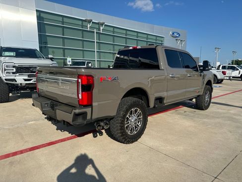 Used 2026 Ford F250 Platinum w/ Platinum Plus Package AWD/4WD image 23