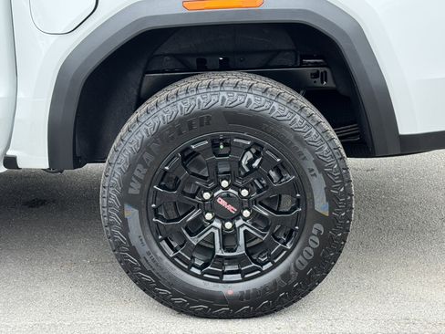 New 2026 GMC Canyon Elevation w/ Convenience Package image 11