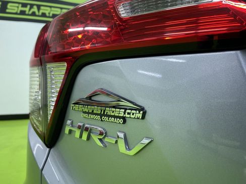 Used 2022 Honda HR-V LX image 13