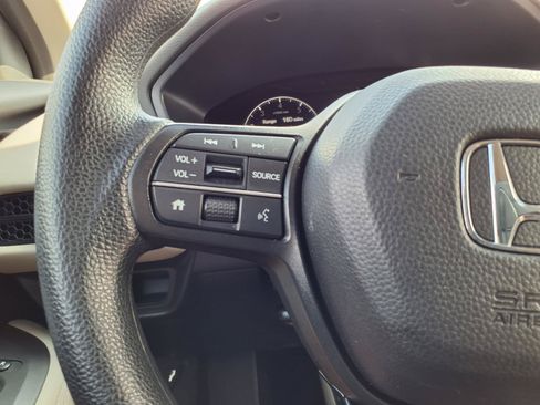 Certified 2025 Honda HR-V LX image 15