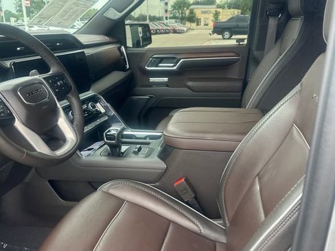Used 2024 GMC Sierra 1500 Denali w/ Denali Reserve Package RWD image 8
